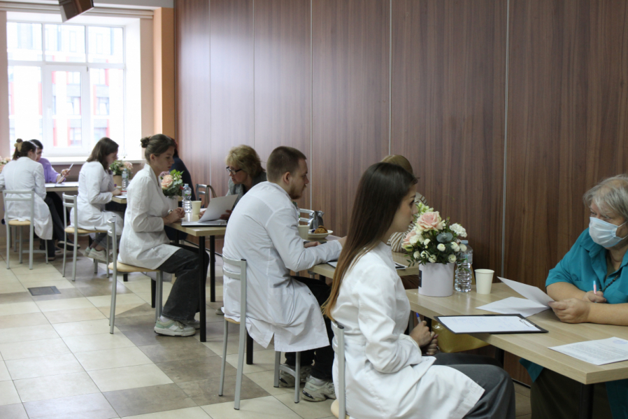 Шестикурсники Педиатрического университета прошли Государственную итоговую аттестацию 7