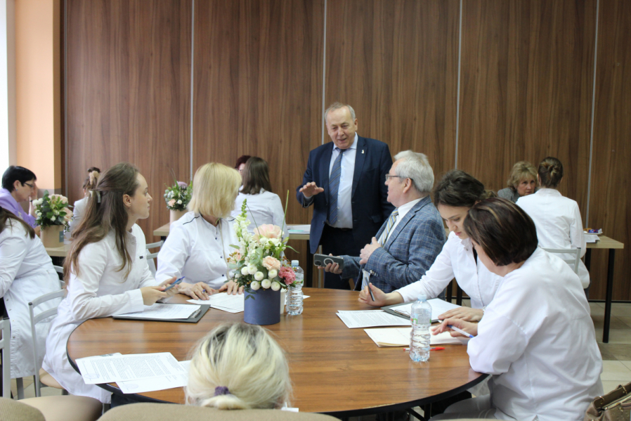 Шестикурсники Педиатрического университета прошли Государственную итоговую аттестацию 11