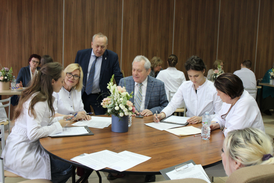 Шестикурсники Педиатрического университета прошли Государственную итоговую аттестацию