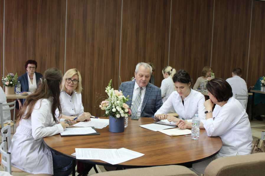 Шестикурсники Педиатрического университета прошли Государственную итоговую аттестацию 15