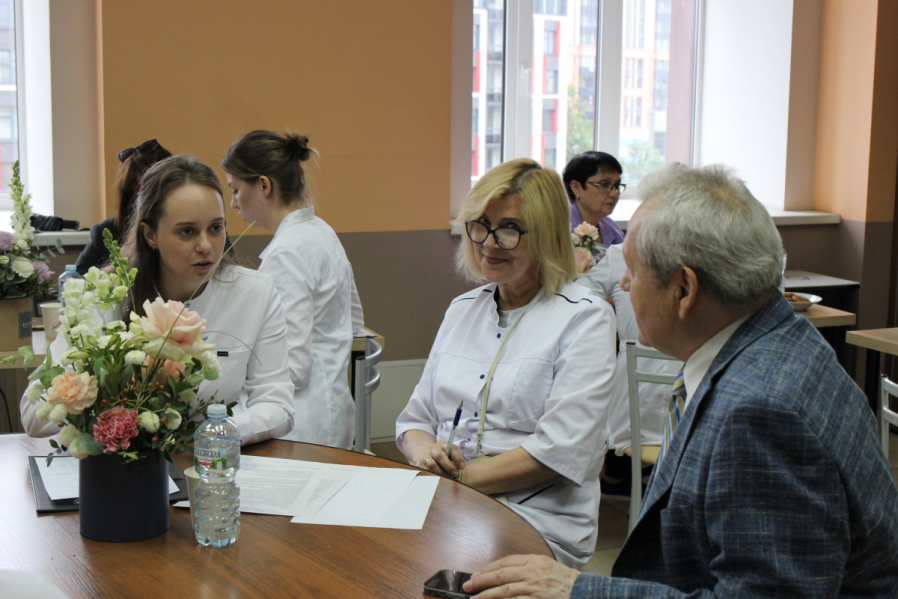 Шестикурсники Педиатрического университета прошли Государственную итоговую аттестацию 21