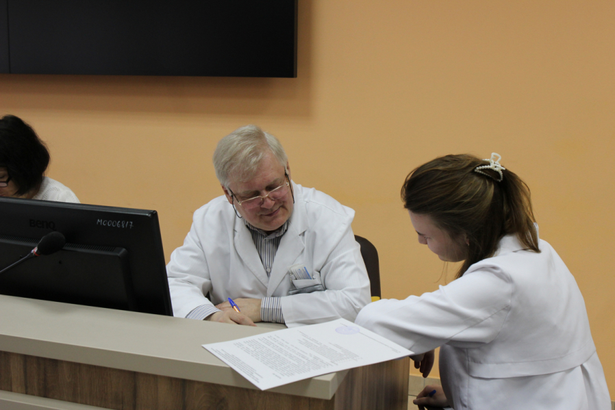 Шестикурсники Педиатрического университета прошли Государственную итоговую аттестацию 23