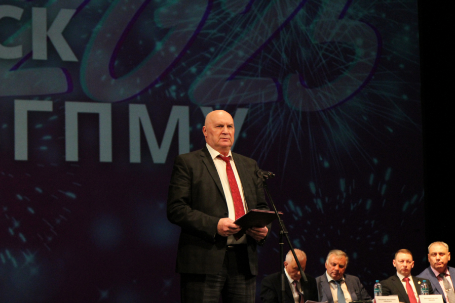 Выпуск столетия: в Педиатрическом университете вручили дипломы выпускникам 14