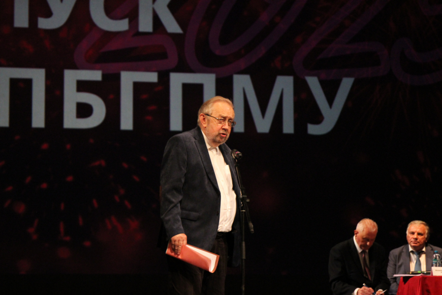 Выпуск столетия: в Педиатрическом университете вручили дипломы выпускникам 24