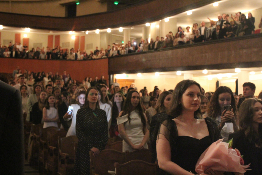 Выпуск столетия: в Педиатрическом университете вручили дипломы выпускникам 66