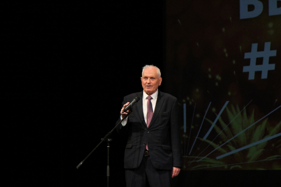 Выпуск столетия: в Педиатрическом университете вручили дипломы выпускникам 70