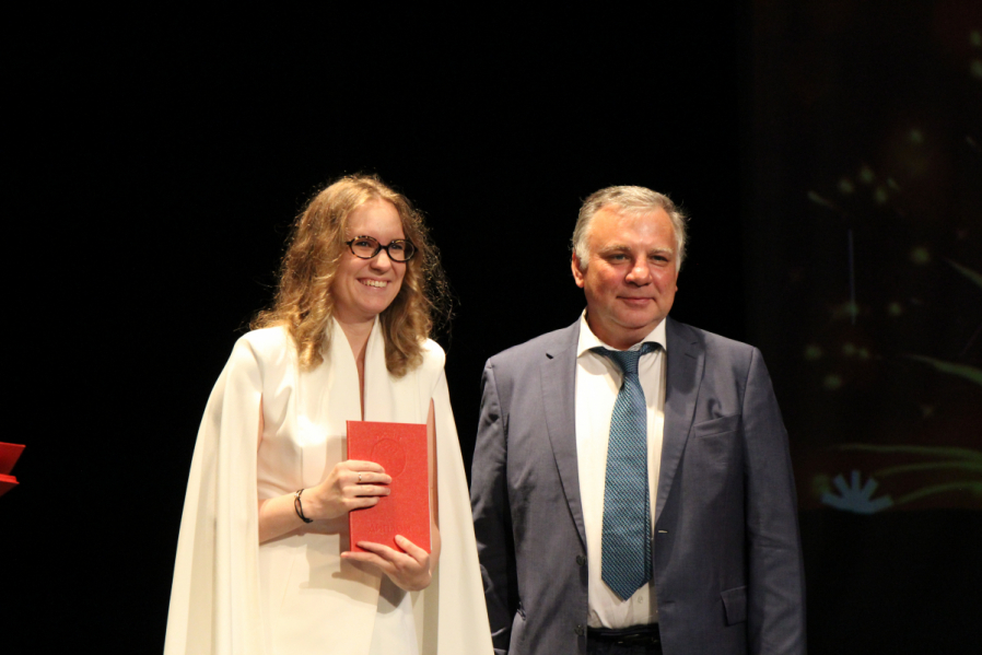 Выпуск столетия: в Педиатрическом университете вручили дипломы выпускникам