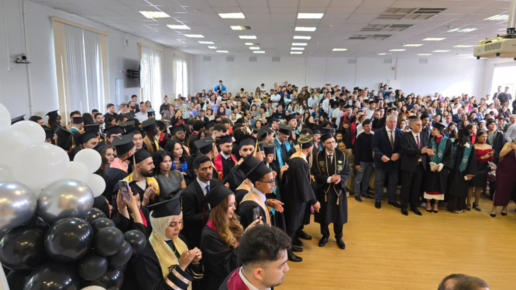 Иностранным выпускникам Педиатрического университета вручили дипломы о высшем образовании 1