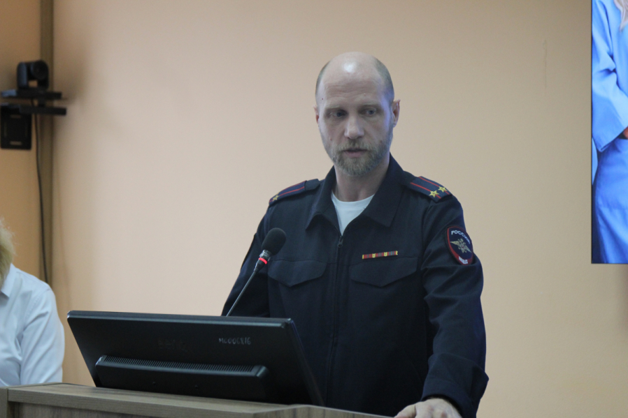 В Педиатрическом университете вручили дипломы врачам-ординаторам 22