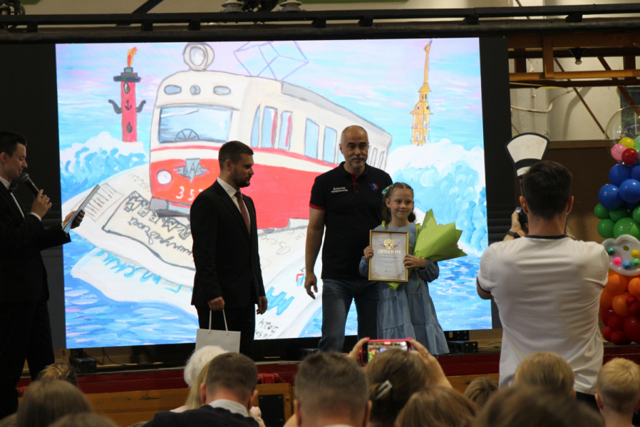 Почему трамваи не чихают: в Экспозиционно-выставочном комплексе Горэлектротранса подвели итоги конкурса детского рисунка 22