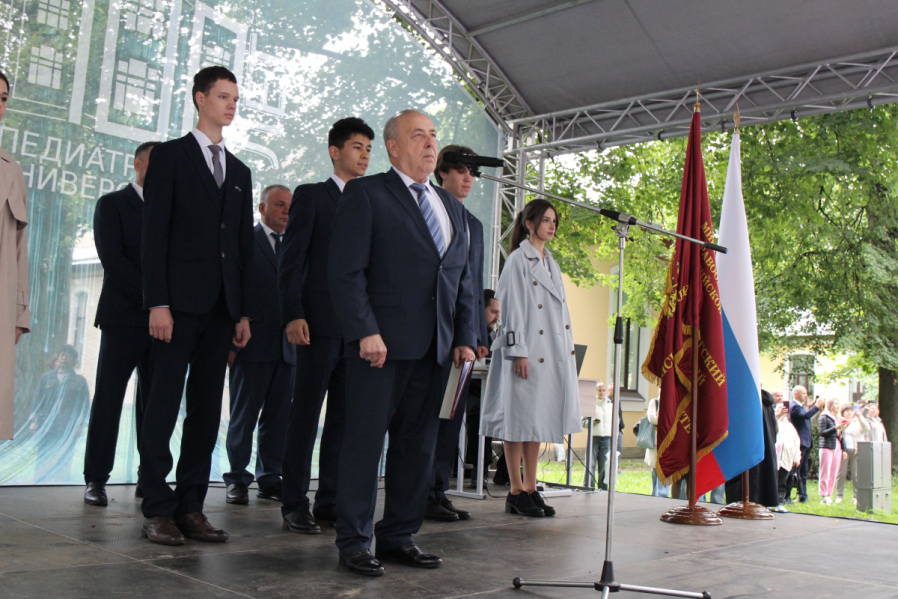 Первый курс столетия: В Педиатрическом университете состоялась торжественная церемония посвящения в студенты 10