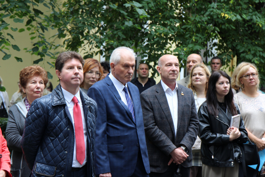 Первый курс столетия: В Педиатрическом университете состоялась торжественная церемония посвящения в студенты 23