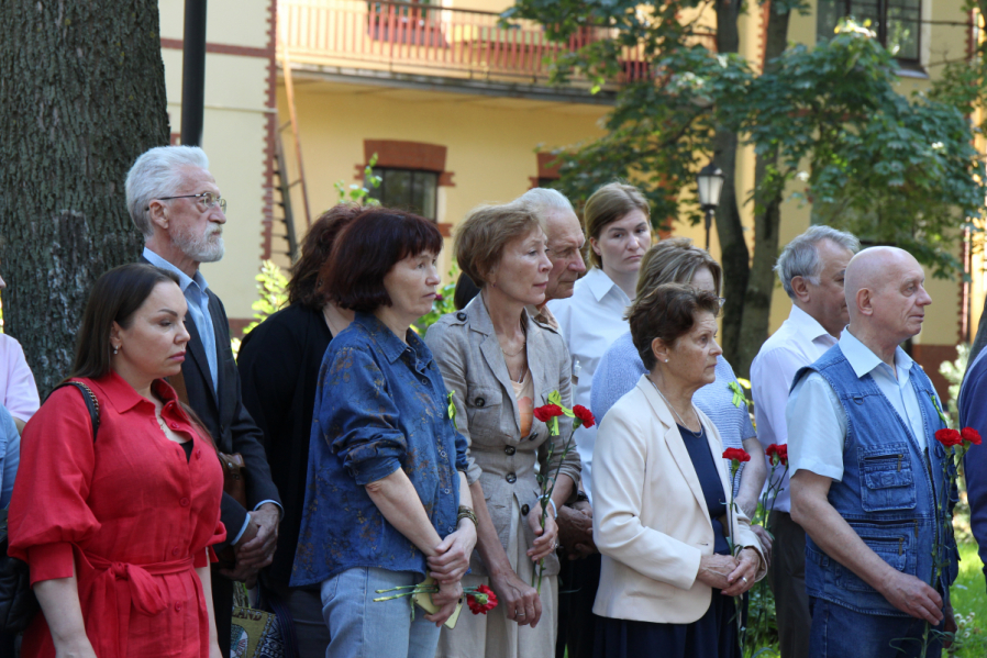 Сотрудники Педиатрического университета почтили память жертв блокады Ленинграда 19