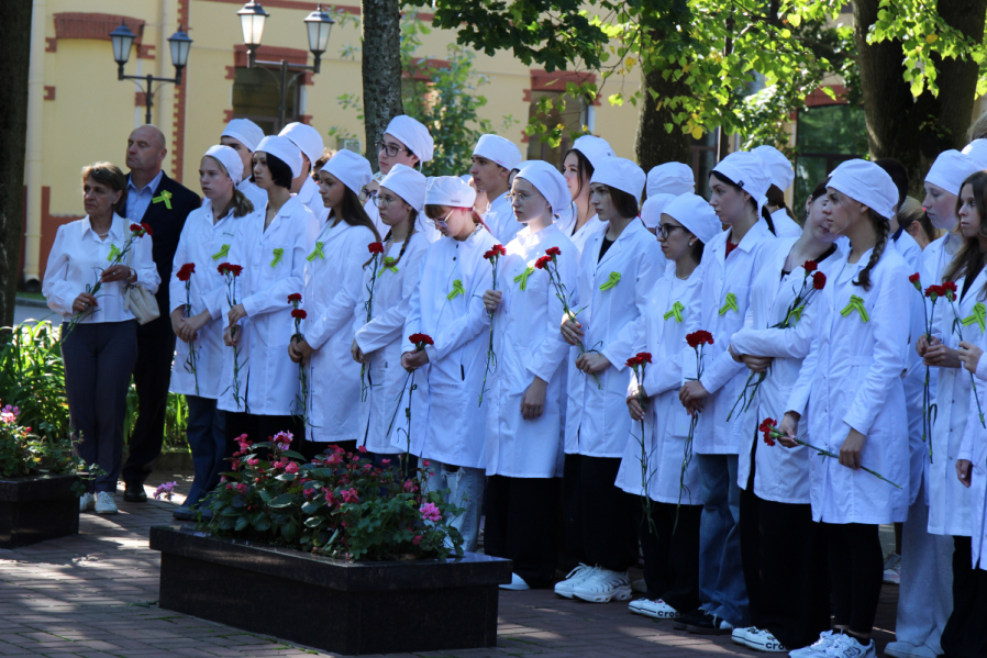 Сотрудники Педиатрического университета почтили память жертв блокады Ленинграда 24