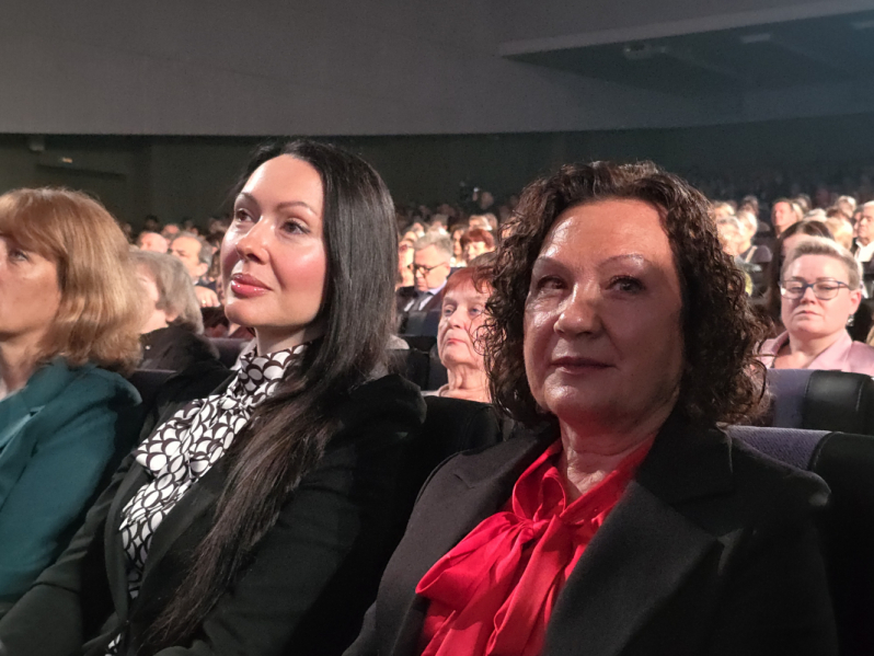 Министр здравоохранения и Губернатор Санкт-Петербурга поздравили Педиатрический университет со 100-летием 10