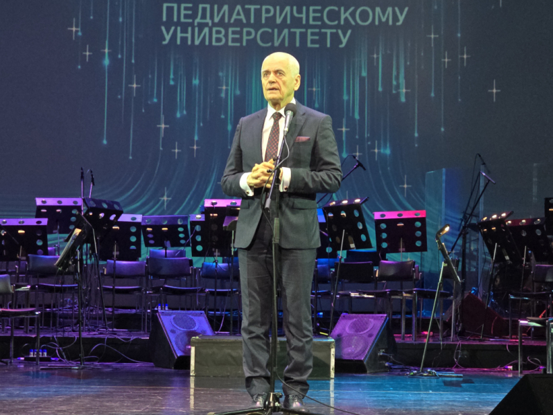 Министр здравоохранения и Губернатор Санкт-Петербурга поздравили Педиатрический университет со 100-летием 25