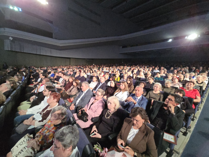 Министр здравоохранения и Губернатор Санкт-Петербурга поздравили Педиатрический университет со 100-летием 26