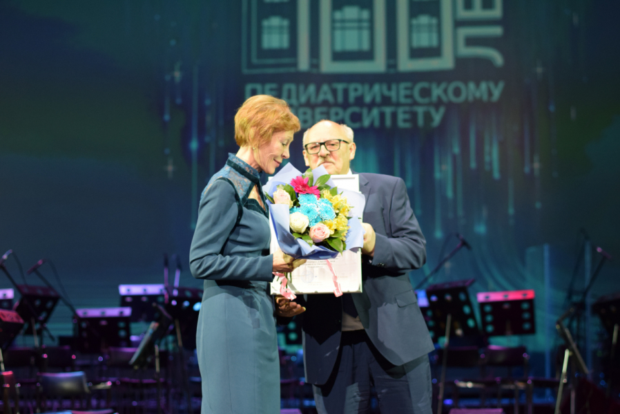 Министр здравоохранения и Губернатор Санкт-Петербурга поздравили Педиатрический университет со 100-летием 66