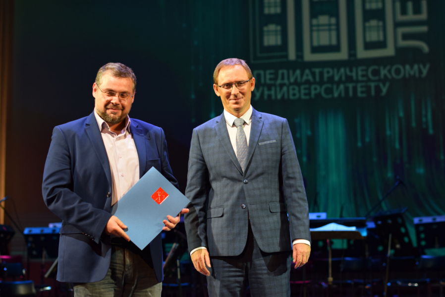 Министр здравоохранения и Губернатор Санкт-Петербурга поздравили Педиатрический университет со 100-летием 74