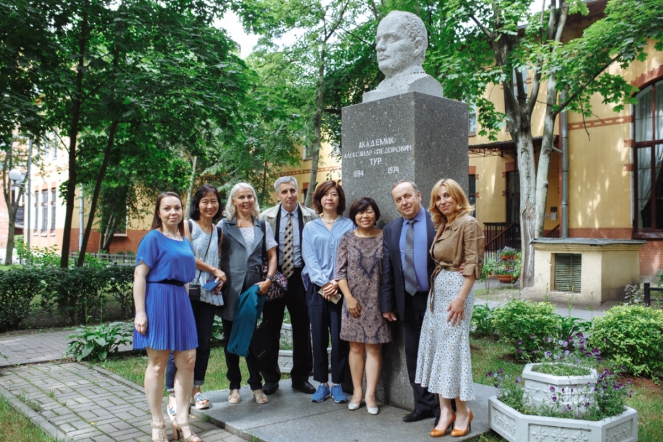 Делегация из Японии посетила Педиатрический университет