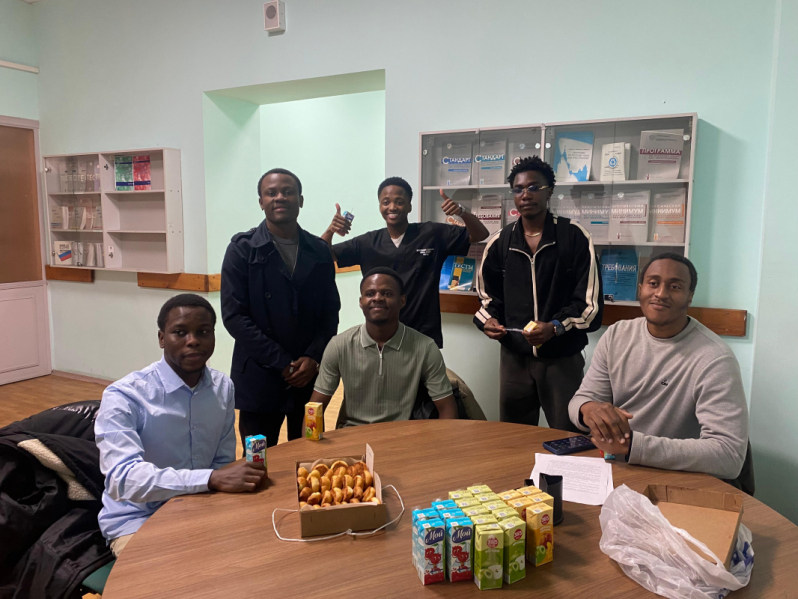 Студенты-медики представили Педиатрический университет на форуме в СПбГУ 4