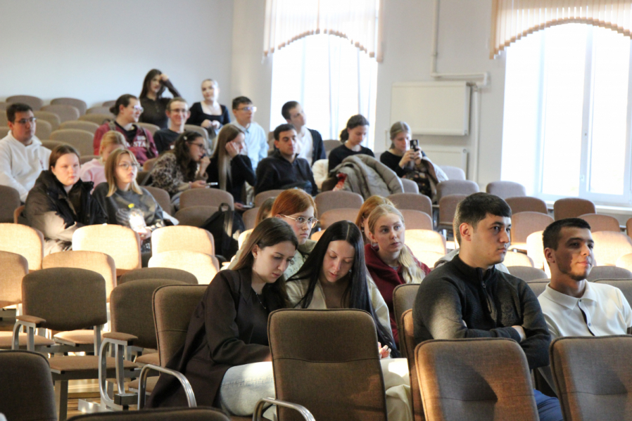 Студентам Педиатрического университета рассказали, как противостоять кибермошенничеству 5