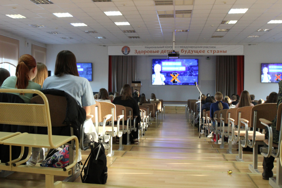 Студентам Педиатрического университета рассказали, как противостоять кибермошенничеству