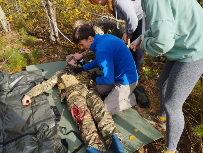 Студенты Педиатрического университета приняли участие в патриотических соревнованиях 10