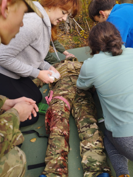 Студенты Педиатрического университета приняли участие в патриотических соревнованиях 11