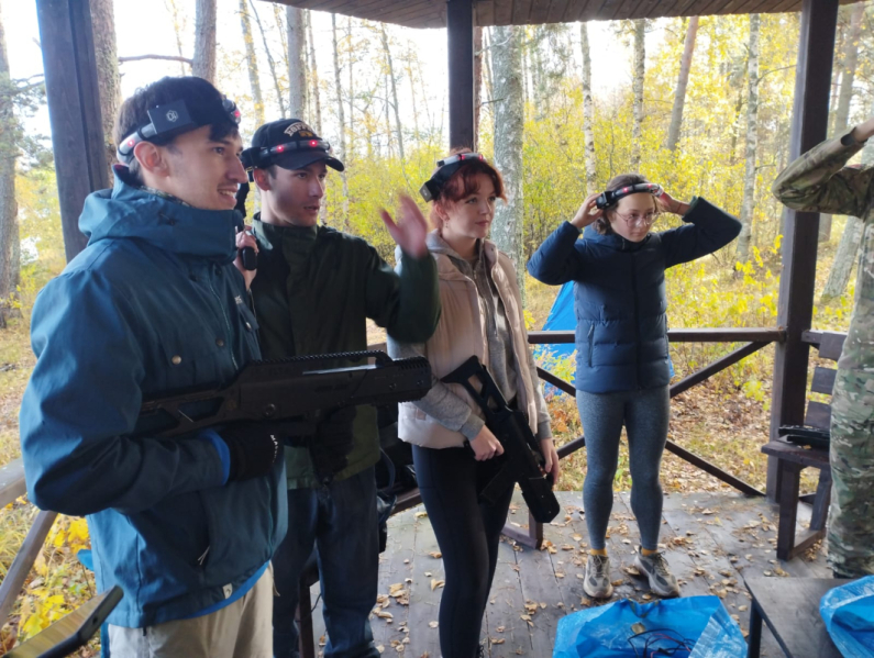 Студенты Педиатрического университета приняли участие в патриотических соревнованиях 15