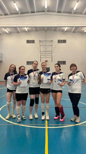 Волейболистки Педиатрического университета взяли «серебро» на межвузовской спартакиаде