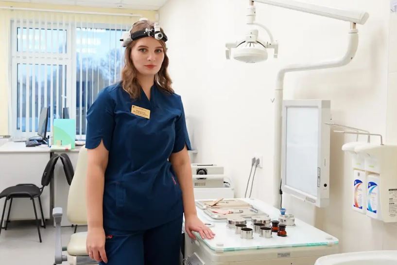 Молодой специалист вернулась в родной город: выпускница Педиатрического университета пополнила штат Боровичской ЦРБ