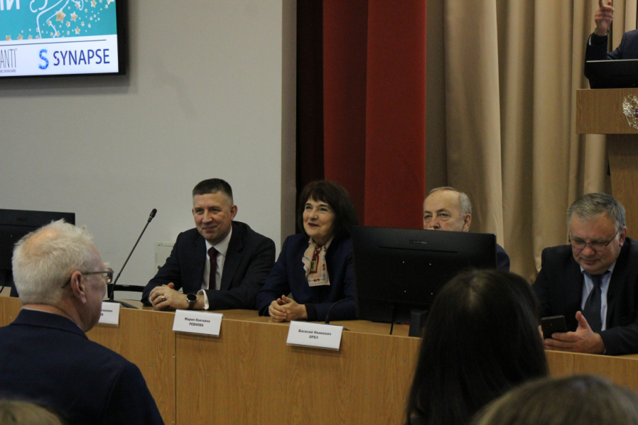 В Санкт-Петербурге дан старт юбилейной XX Всероссийской олимпиаде по педиатрии для студентов-медиков 6