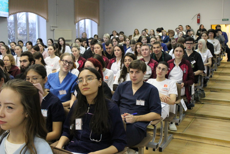 В Санкт-Петербурге дан старт юбилейной XX Всероссийской олимпиаде по педиатрии для студентов-медиков 8