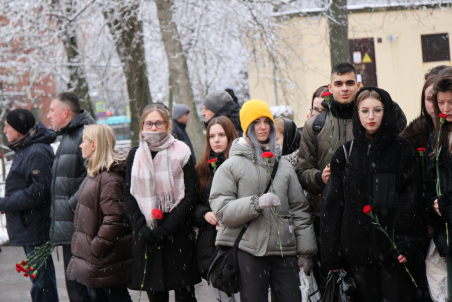 Активисты «Движения Первых» посетили Педиатрический университет в преддверии Дня Матери 3