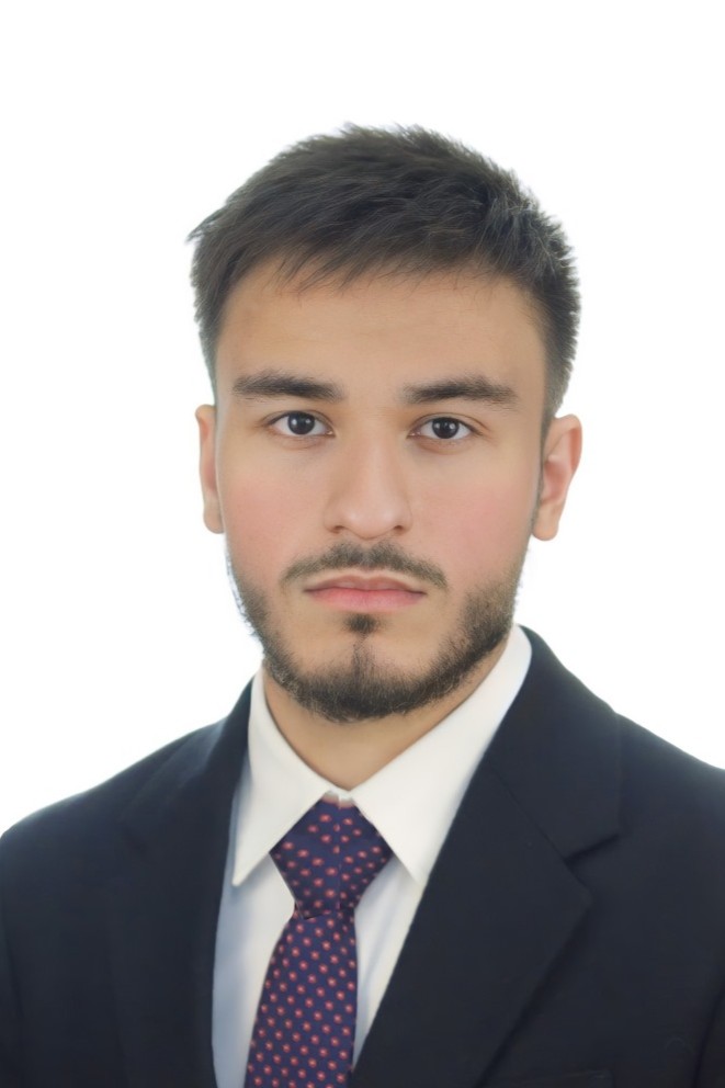 <span><strong>Эльнур Эльданиз оглы Гулиев</strong></span><span style="color: rgb(255, 255, 255);"><strong>рудник отдела научно-медицинской информации и публикаций</strong></span>